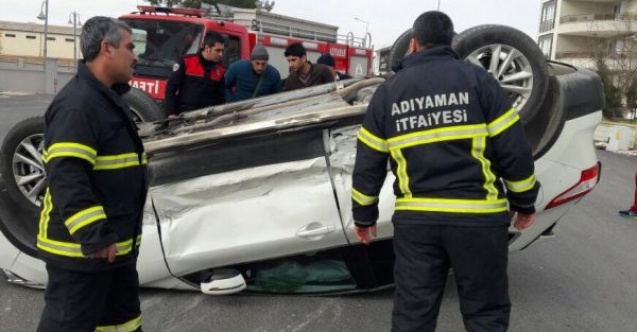 İki otomobil çarpıştı: 2 Yaralı