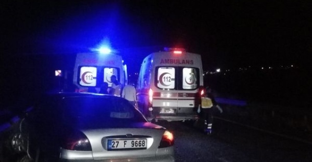 İki otomobil çarpıştı: 3 yaralı