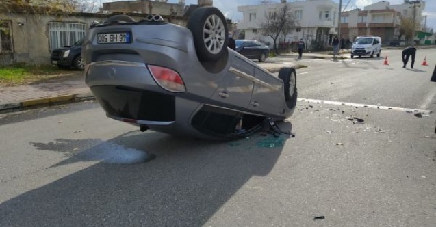 İki otomobil çarpıştı: 4 yaralı
