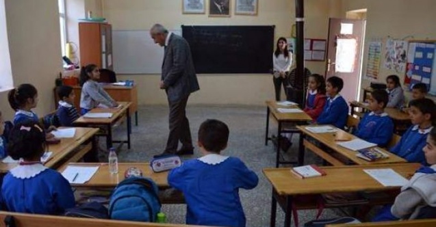 İlçe Milli Eğitim Müdüründen Köy Okullarına Ziyaret