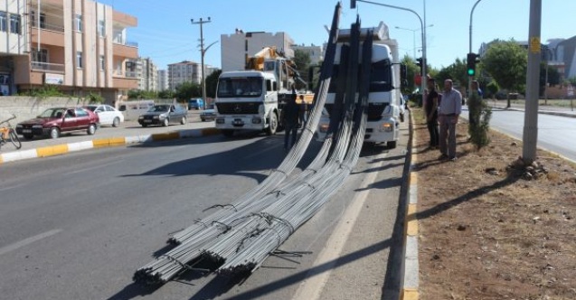 İnşaat demirleri ok gibi fırladı