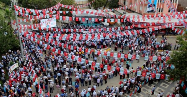 İYİ Parti Mitingine Sadece Bin 900 Kişi Katıldı!