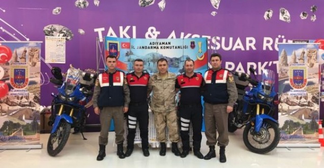 Jandarma ekipleri vatandaşları trafik konusunda bilgilendirdi