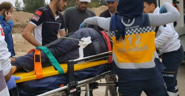 Kalçasına yarım metrelik demir saplandı