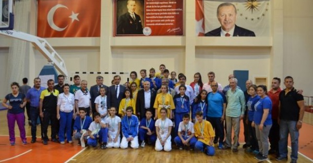 Kuşak Güreşi Yıldızlar Türkiye Şampiyonası sona erdi