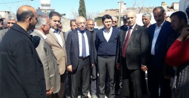Milletvekillerinden depremzedelere ziyaret