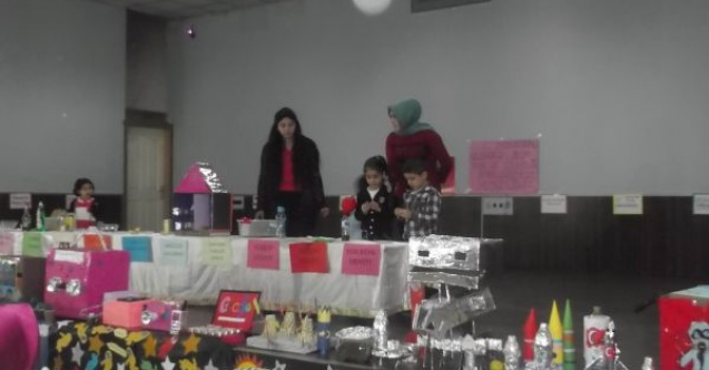 Minik Öğrenciler Bilimi Yaşayarak Öğreniyor