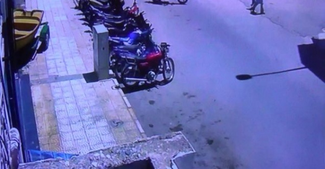 Motosiklet hırsızları güvenlik kameralarına takıldı