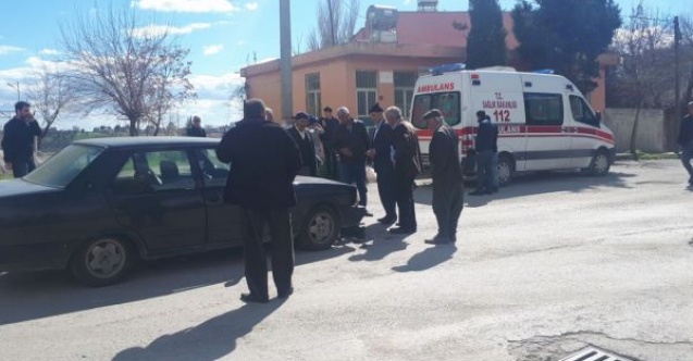 Motosiklet ile otomobil çarpıştı: 1 Yaralı