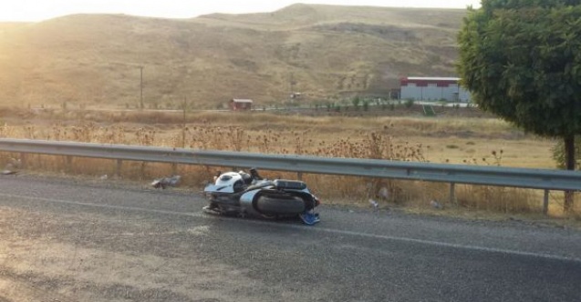 Motosikletle minibüs çarpıştı: 1 ağır yaralı