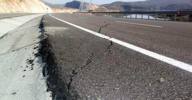 Nissibinin Bağlantı Yolunda Çökme Meydana Geldi
