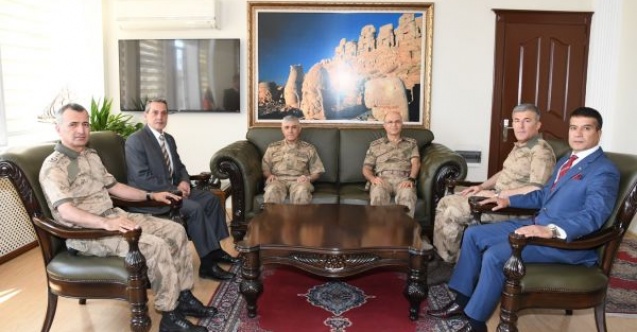 Orgeneral Arif Çetin Vali Kalkancıyla bir araya geldi