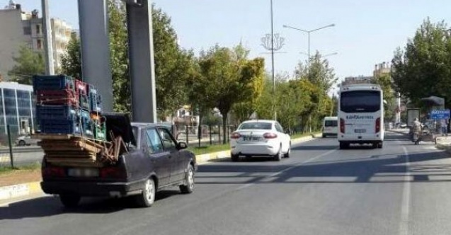Otomobil bagajındaki yükler görenleri şaşırttı