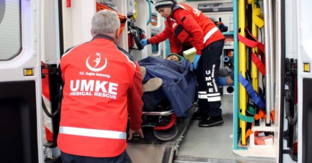 Otomobil ile elektrikli bisiklet çarpıştı: 2 yaralı