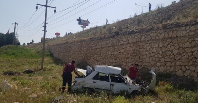 Otomobil köprüden dereye uçtu: 1 Yaralı  