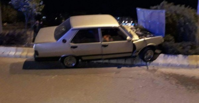 Otomobil refüje çıktı: 1 yaralı