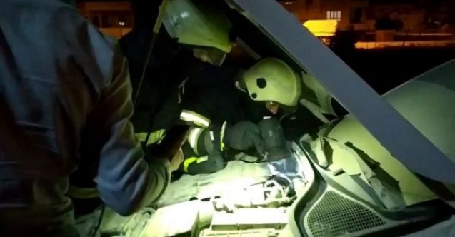 Otomobil yangını büyümeden söndürüldü