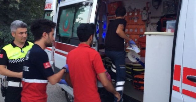 Otomobille elektrikli bisiklet çarpıştı: 1 yaralı