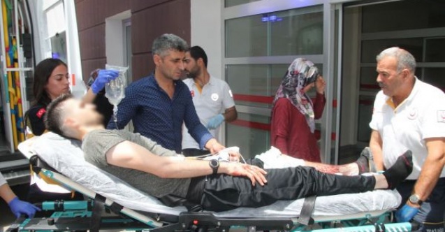 Polis memuru kazara kendini vurdu
