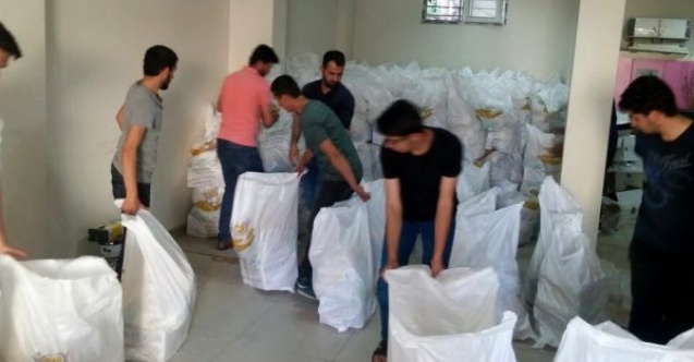 Rahmeteli Derneğinden 230 aileye Ramazan yardımı