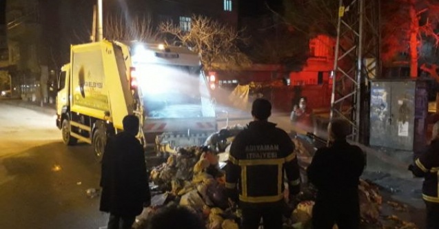 Seyir halindeki çöp kamyonu alev aldı