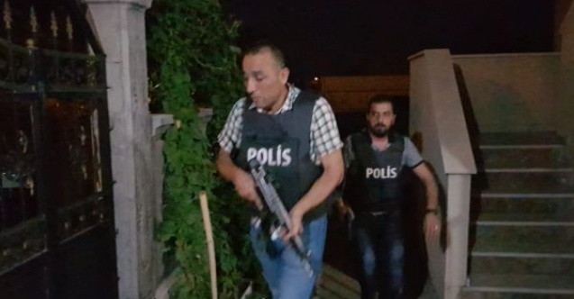 Silah sesleri polisi alarma geçirdi