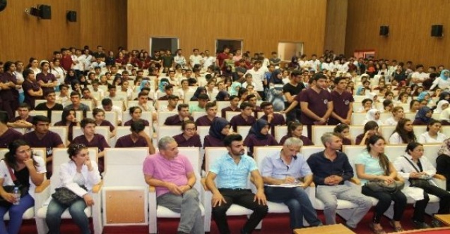 Stajyer öğrencilere oryantasyon eğitimi verildi