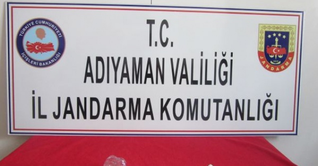 Şüpheli şahıslarda esrar maddesi ele geçirildi