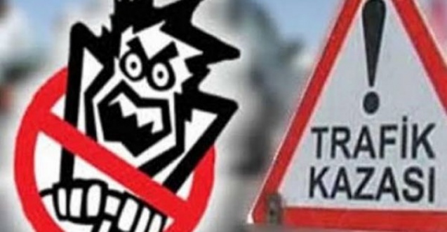 Traktör ile otomobil çarpıştı: 1 ölü, 1 yaralı