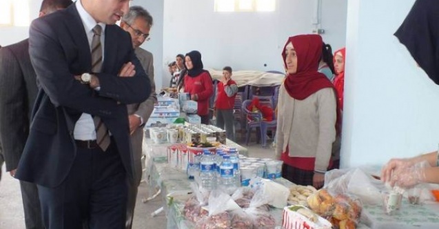 Tut İHH Temsilciliği Yetim Çocuklar İçin Kermes Düzenledi
