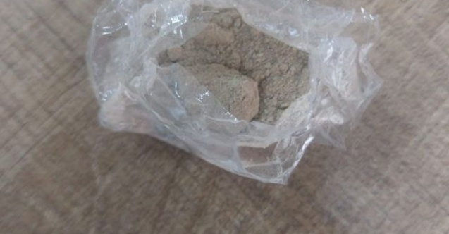 Üst araması yapılan şahıslarda eroin ele geçirildi