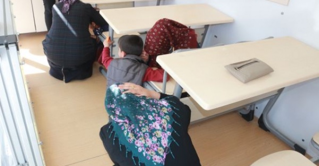 Vatandaşlara deprem eğitimi verildi