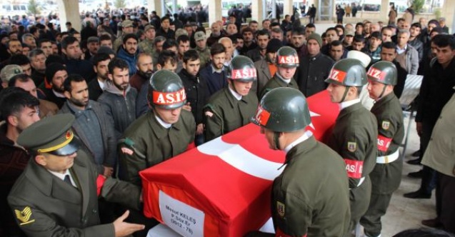 Vefat Eden Asker Toprağa Verildi