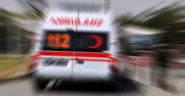 Vicdansızlar Hasta Çocuğu Almaya Giden Ambulansa Saldırdı!