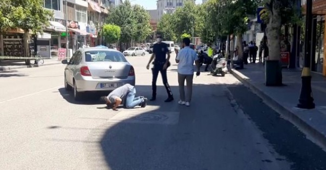 Yol ortasına bırakılan otomobil bomba yüklü sanıldı